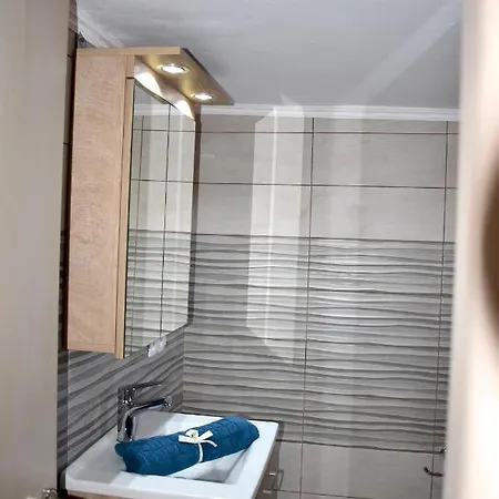 Absolute * Nea Kallikrateia